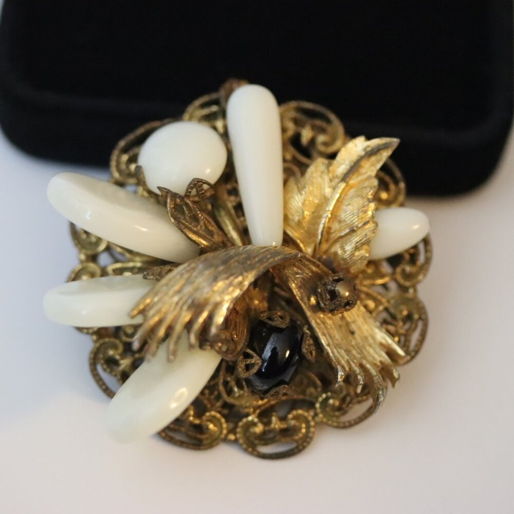 Vintage Signed Demario Hagler NYC Brooch Pin Milk Glass and Glass Cabochon